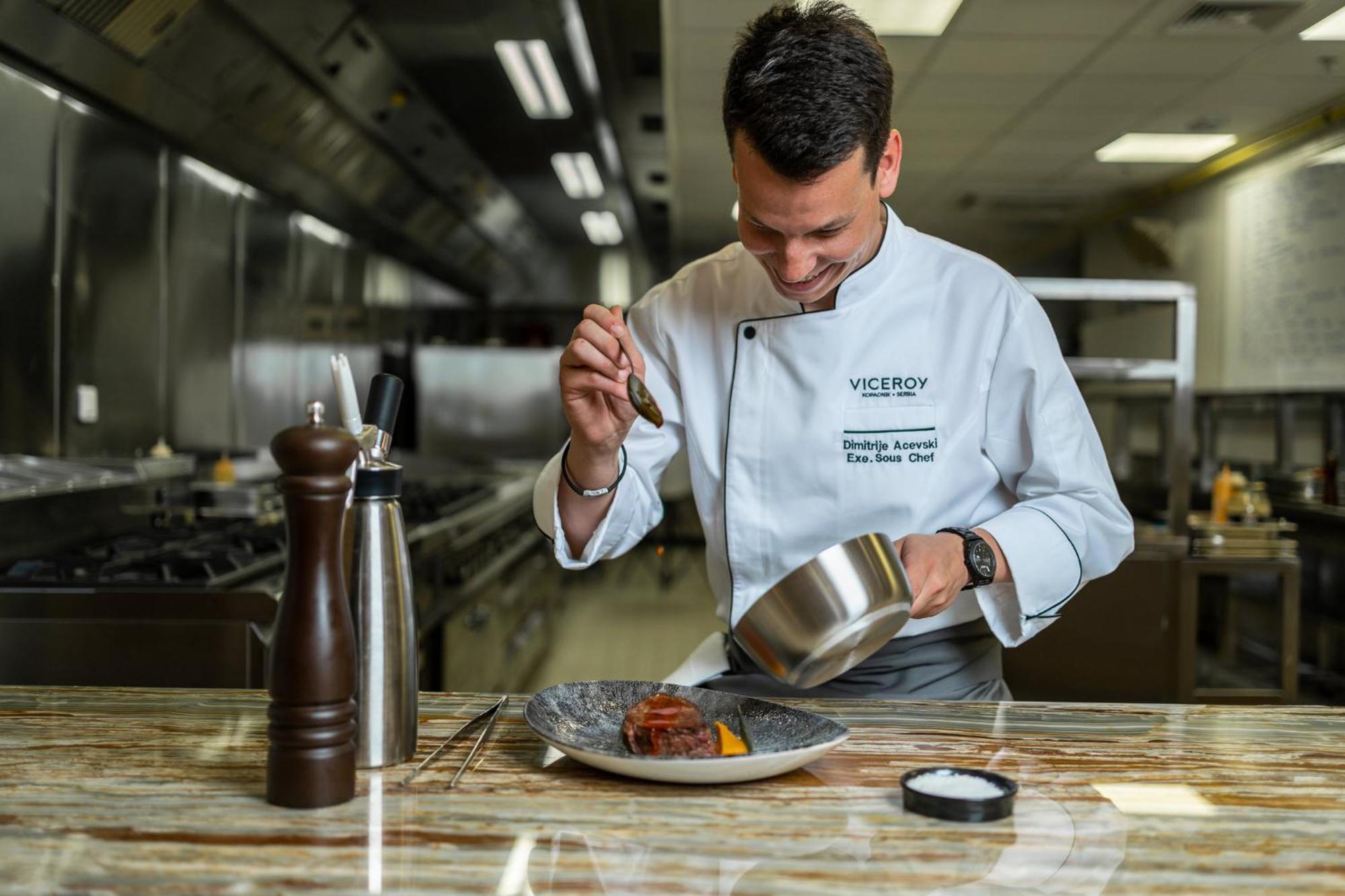 Viceroy Kopaonik Serbia Εξωτερικό φωτογραφία Executive Chef at work