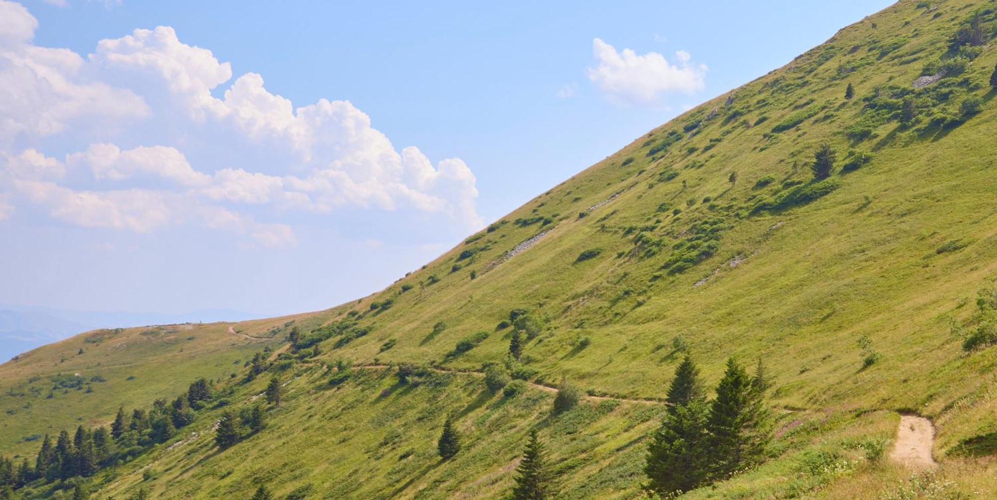 Viceroy Kopaonik Serbia Εξωτερικό φωτογραφία The road to the summit